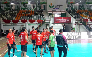 Atlet Voli Pasmar 3 Bersinar di Piala Panglima TNI 2025 Melalui Smes Tanjam