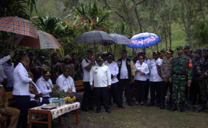 Dandim 1714/Puncak Jaya Dampingi Gubernur Papua Tengah Saat Kunjungan Kerja