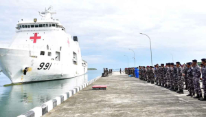 KRI WSH-991 Disambut Meriah Usai Jalankan Misi Diplomasi di Pasifik Selatan