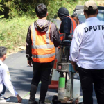 Perbaikan Jalan Burujul-Sanca Terus Dilakukan Secara Bertahap