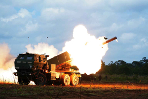 Panglima TNI Dampingi Menhan RI Tinjau Latihan Puncak Super Garuda Shield di Baturaja