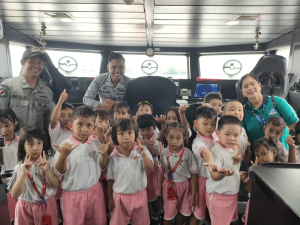 KN. Kuda Laut-403 Sambut Siswa TK Kristen Kalam Kudus Ambon