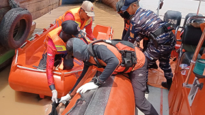Posal Tanjung Datuk dan Tim SAR Gabungan Temukan Korban Tenggelam di Perairan Lasdap