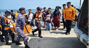 Prajurit Lanal Bengkulu Ikut Sukseskan Operasi SAR Kecelakaan Kapal Nelayan di Air Napal