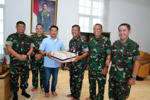 Mabes TNI Pererat Silaturahmi dengan Jenderal TNI (Purn) Moeldoko di Momen HUT ke-80