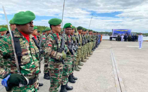Kodim 1710/Mimika dan Satuan TNI Gelar Upacara Tabur Bunga di Dermaga Pomako