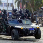 Prajurit Khusus Pasmar 3 Tunjukkan Keahlian Tempur di Puncak HUT Ke-80 TNI