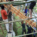 Satgas TMMD Kodim 1505/Tidore dan Warga Gotong Royong Bangun Masjid di Desa Lifofa
