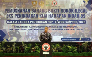 Sinergi TNI AL dan Bea Cukai Riau Hancurkan Rokok Ilegal Rp12,8 Miliar