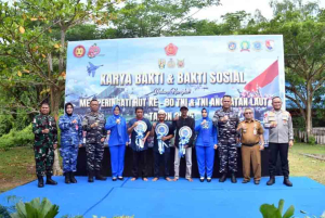 TNI AL Hadir di Tanah Laut: Bedah Rumah, Sunatan Massal, dan Sembako untuk Rakyat Pesisir
