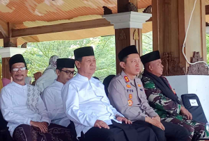 Santri Sumedang Teguhkan Semangat Kebangsaan di Hari Santri Nasional 2025