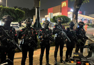 Brimob Batalyon C Pelopor Gelar Patroli Malam, Ciptakan Rasa Aman di Wilayah Tangerang