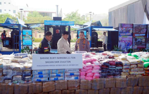 Kapolri Dampingi Presiden Prabowo Dalam Pemusnahan 214,84 Ton Narkoba