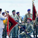 Panglima TNI Dampingi Presiden Prabowo pada Presidential Inspection HUT ke-80 TNI