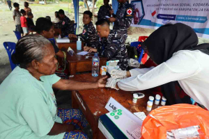 Kodaeral X dan Kemensos Hadirkan Layanan Kesehatan Gratis di Kampung Yongsu Spari
