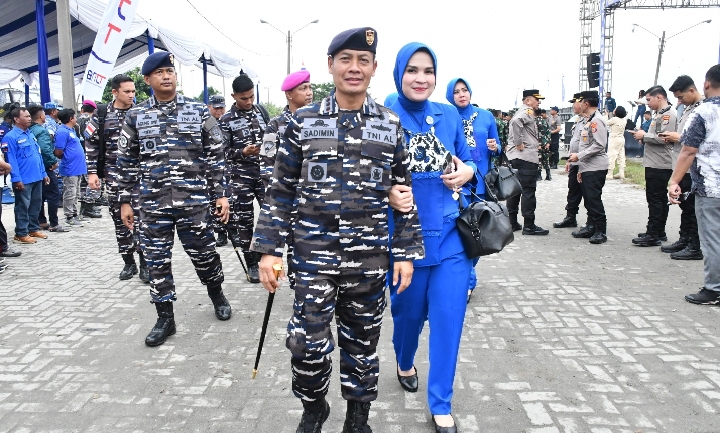 Danlanal Sabang Hadiri Upacara Pembukaan dan Pelepasan KKRI di KRI Semarang-594 3 1763211025582