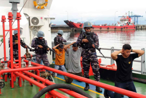 Latihan VBSS Satlinlamil 3 Asah Naluri Tempur di Laut Makasar