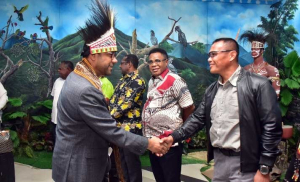 Pasmar 3 dan Forkopimda Papua Barat Daya Sambut Duta Besar Uni Emirat Arab
