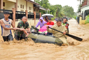 TNI Gerak Cepat di Aceh: Evakuasi, Bantuan Logistik, dan Layanan Kesehatan Dimaksimalkan