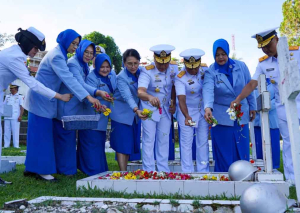 Dankodaeral IX Pimpin Ziarah dalam HUT Armada RI 2025 di Ambon