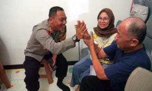 Sambut HUT ke-80, Brimob Polda Metro Jaya Gelar Anjangsana untuk Anggota Sakit Menahun