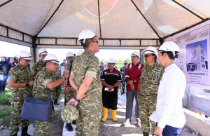 Danlanud Sultan Hasanuddin Dampingi Wakasau Tinjau Pembangunan Infrastruktur Site Radar Takalar