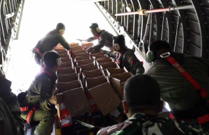 TNI Dropping Logistik dari Udara, Pasok Bantuan Cepat ke Gayo Lues