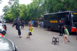 Brimob Batalyon B Pelopor Hadirkan Rasa Aman Lewat Pendekatan Humanis