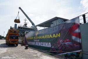TNI Kerahkan Alat Berat dan Bantuan Kemanusiaan