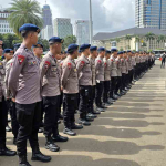Brimob PMJ Berikan Pelayanan Humanis Saat Aksi Damai di Monas
