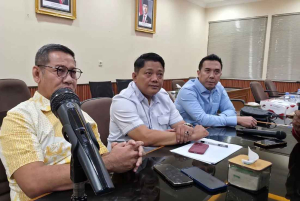 Dirut PDAM Tirta Patriot Klarifikasi Usai Tertidur di Rapat