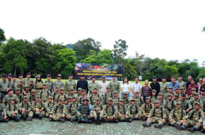 Awak Media Ikuti Sekolah Survival di Daerah Rawan