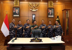 Danlanal Bandung Dampingi Dankodaeral III Kunjungan Kerja ke Pangdam III/Siliwangi dan Wali Kota Bandung