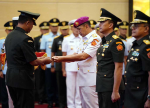 Wapang TNI Pimpin Sertijab Kapuspen TNI, Dan PMPP, dan Kapusjaspermildas