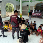 Tim Trauma Healing TNI AL Pulihkan Mental Anak-Anak Pengungsi di Bireuen