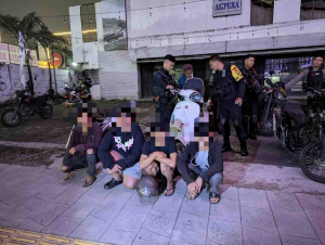 Patroli Gabungan Brimob-Polres Jakarta Timur Cegah Balap Liar dan Gagalkan Potensi Tawuran