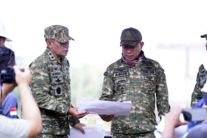 Panglima TNI Tinjau Yonif TP 890/Gardha Sakti di Garut, Jawa Barat
