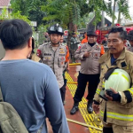 Brimob Dukung Kelancaran Penanganan Kebakaran Kafe di Cempaka Putih