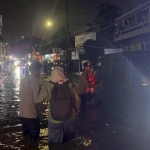 Brimob PMJ Bergerak Cepat Bantu Warga Pondok Aren