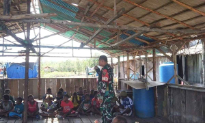 Babinsa Koramil Mapurujaya Motivasi Anak-Anak Raih Cita-Cita