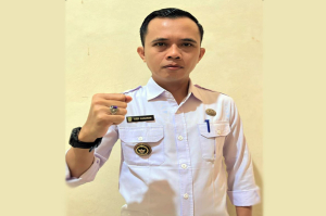 Kepala Desa Jayamulya, Asep Gunawan,