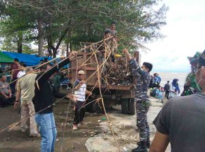 Posal Manna Gerakkan Bersih Pantai Pasar Bawah