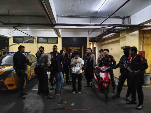 Patroli Brimob Amankan Remaja Bawa Sajam