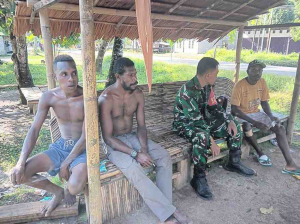 Babinsa Mapurujaya Perkuat Silaturahmi Warga Wania