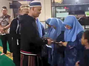 Brimob Metro Jaya Hangatkan Ramadan