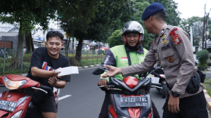 Brimob Cipinang Tebar Berkah Ramadan