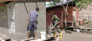 TMMD Morotai Bangun MCK Bersama Warga