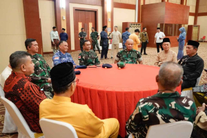 Teladan Zakat Pemimpin Kepri Menguatkan Kepedulian Sosial