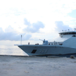 KRI Bung Karno-369 Tarik Antusiasme Warga Nias