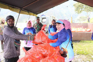 Kodim Puncak Jaya Gelar Bazar Ramadan Murah